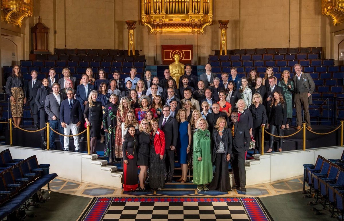 CaribbeanTales_'s tweet photo. So cool - #CaribbeanTales Ceo &amp; Film Director #FrancesAnneSolomon stands proudly (3rd front row in red) among Filmmakers in the UK who have been chosen by the US Academy Awards to vote on all films globally vying for an Oscar!!

YUP, #OSCARSCHANGING #VeryExciting !! https://t.co/7XzUnqPAOe