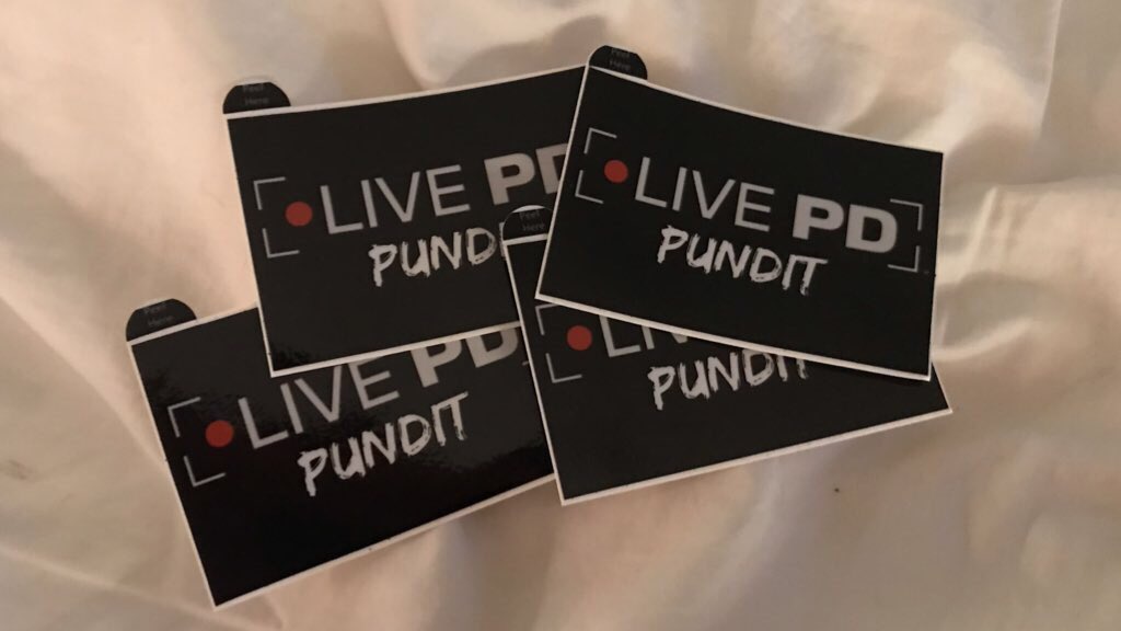 ZeroPark30's tweet photo. What’s up #LivePD fans?! Who’s ready for tonight’s show?! I’ll be commenting along and don’t forget I’ve got 4 LivePDPundit stickers left. UV and weather resistant. As soon as I hit 6K I’ll pick winners from whoever retweets and follows! #LivePDNation @LivePdFans https://t.co/YvqJAsUTdI