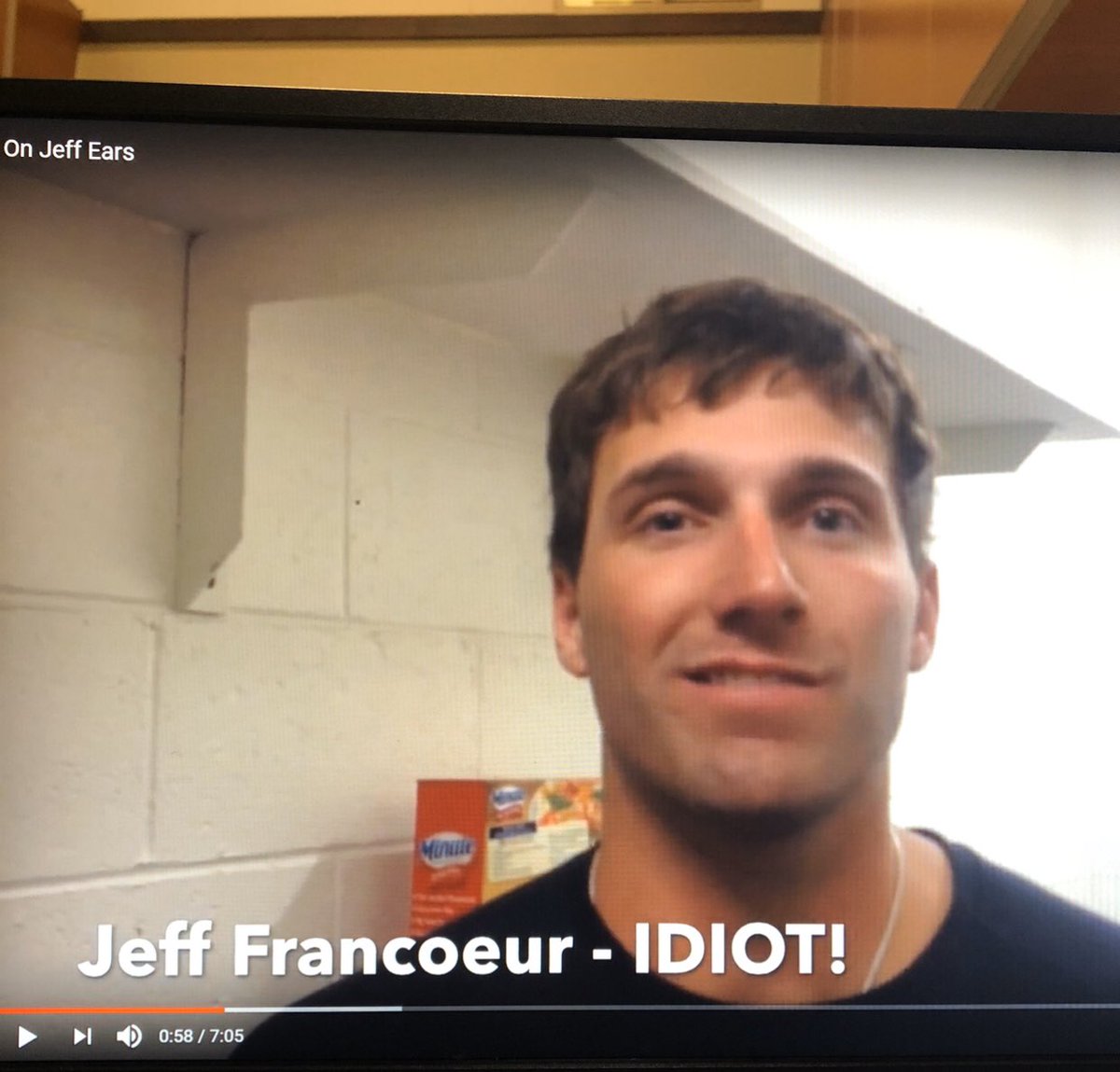 jdugg74's tweet photo. Right there....@JeffFrancoeur_ ...right here....can’t STFU....right there...right here 
@sportsfans534 @Mberry5901 @TBSNetwork https://t.co/IPUhCFGOcy