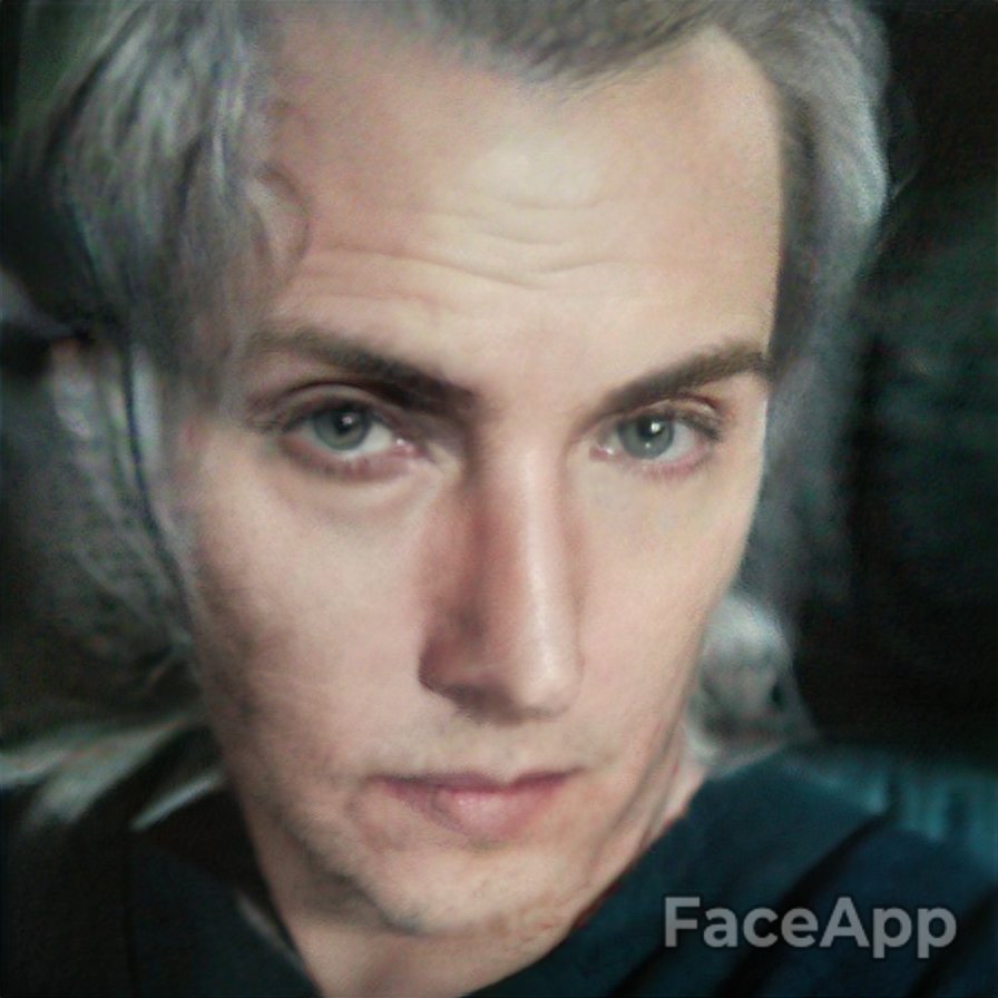 NightBeauty__'s tweet photo. #FaceApp #NightBeauty #Fun4Fun What a wonderful old lady will I be FaceApp says! And what a cool man could I be! Well, I enjoy to be a woman:) https://t.co/crNApzc2g0
