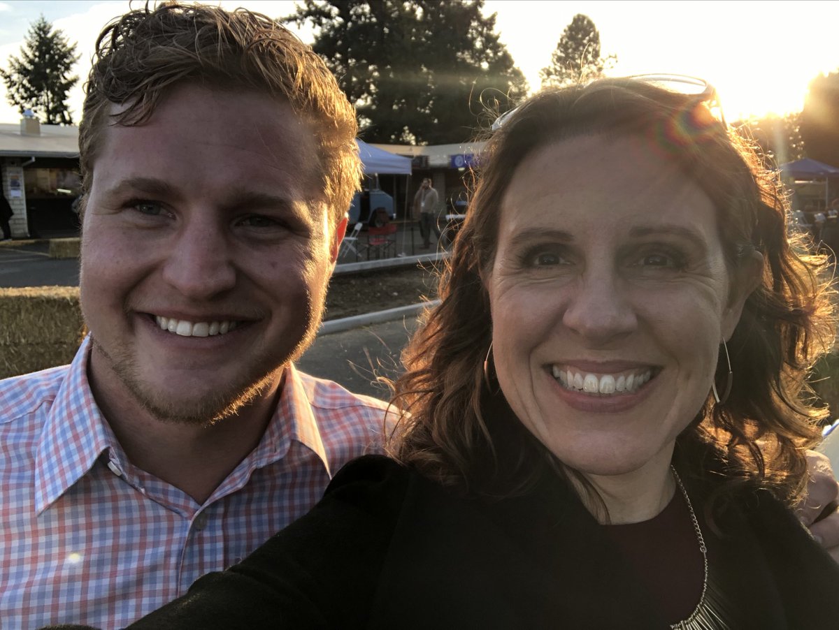 dkafoury's tweet image. Community &amp;amp; neighbors coming together to support our unhoused neighbors. ⁦@CalebCoder⁩ ⁦@DoGoodMultnomah⁩ ⁦@ahfe_multco⁩