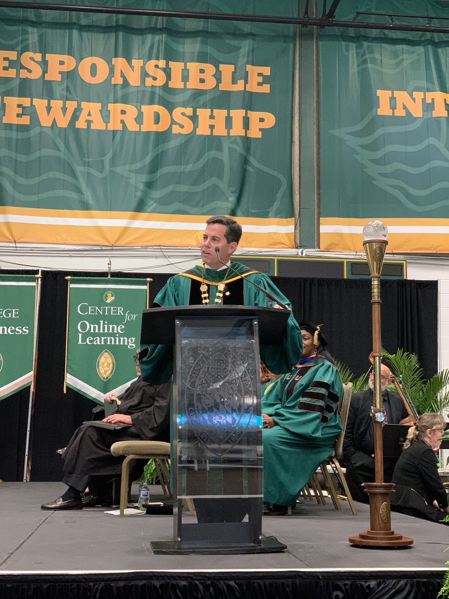 EdNarain's tweet photo. Congratulations to @saintleopres on his inauguration as @SaintLeoUniv 10th President! #LeoTheGreat #ProudTrustee #ValuesAndVision https://t.co/tgKP2lusfV