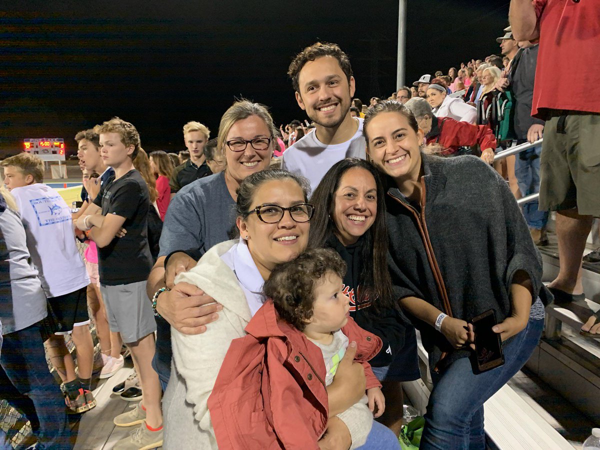 BorborSpanish's tweet photo. Spanish Immersion team at PLP Homecoming @4thSpanish @BorborSpanish 
@MaiteSola2 
@SenorblancoP 
@Adriana59309932 
@AFlaca2879 https://t.co/MHdficETSu