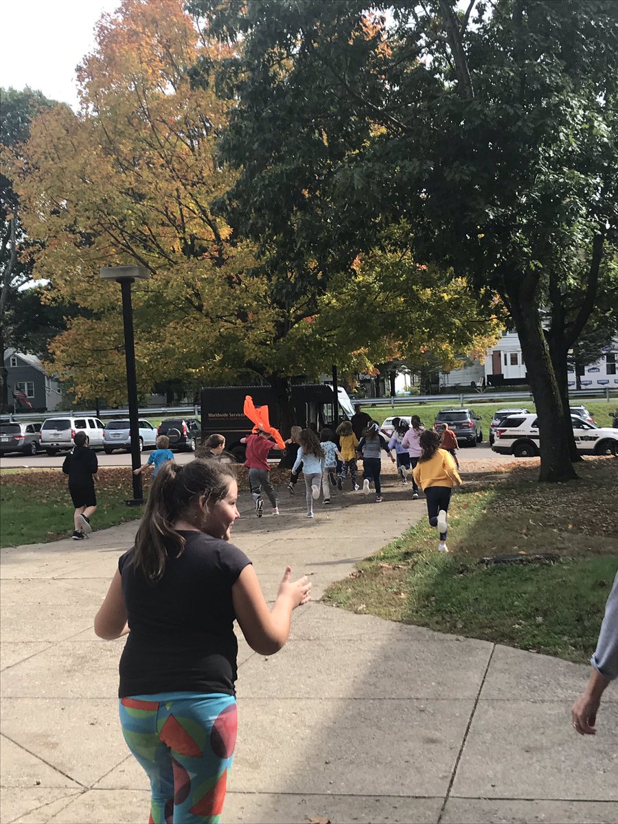 devinem42's tweet photo. Lake-Noxen 3rd Graders excited to receive rainbow trout eggs that they will be raising through participation in the PA Trout in the Classroom Program. #Knight_Vision3  @fishandboat https://t.co/R0vs2Xkntk