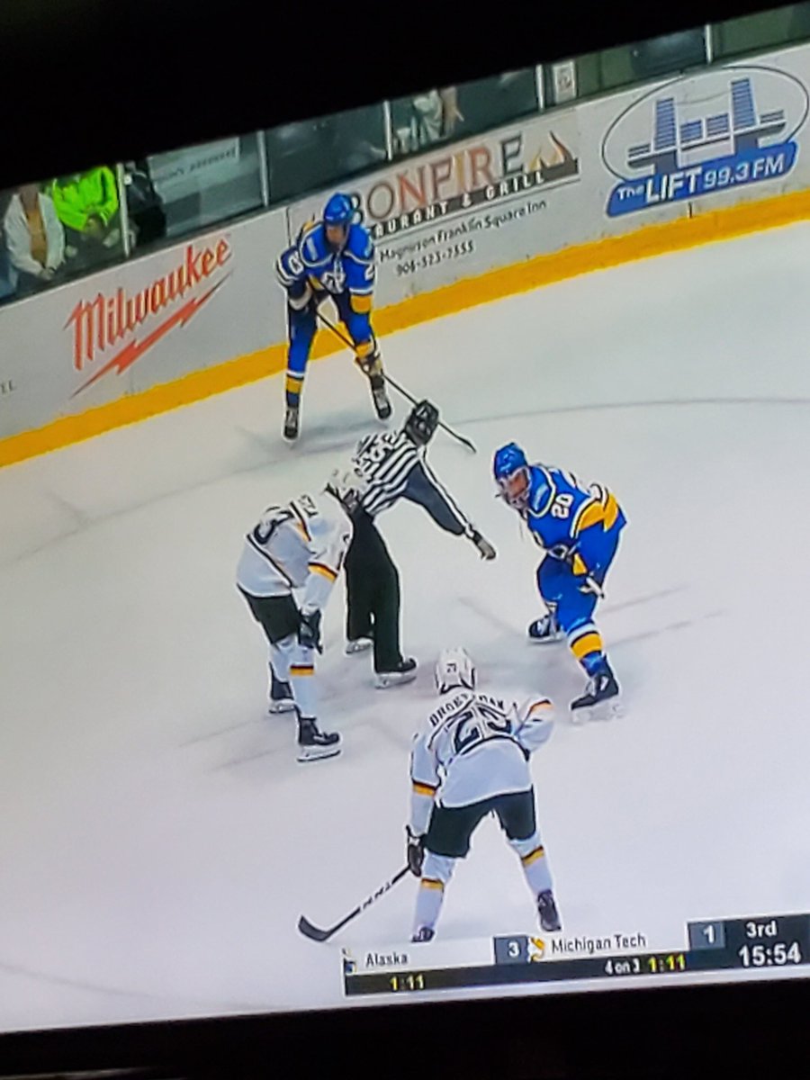 DixieCat10's tweet photo. @jeff_roof @mtuhky @libbbbbbbby8 @Roof_Records07 @SLWilliams44 @mpolsinelli1 @jclarkusa Let's Go Tech! https://t.co/0I0fkiTBaw