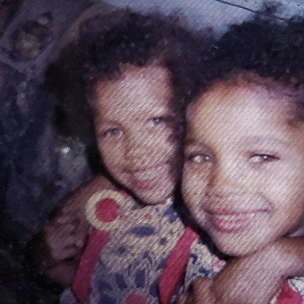 MakingMelinda68's tweet photo. @avaduvernayfans @dawnlyen @rutinaofficial Daughters of Melanie..Melinda Eileen and Melissa Estelle #sistertwins #MEMM https://t.co/B93oAZOpYL
