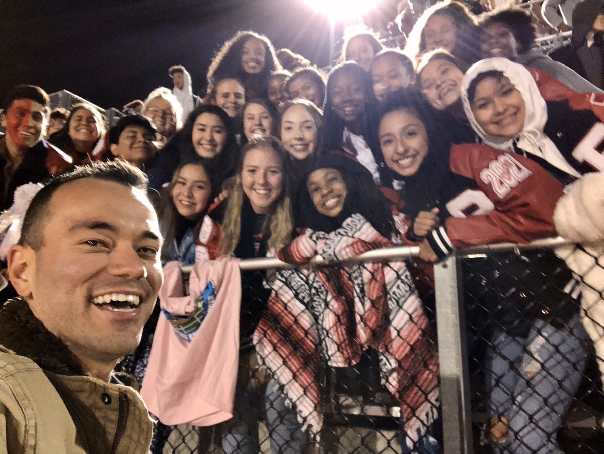 ECloskyWTSP's tweet photo. Roosevelt fans having fun despite the cold night ✊🏼 Riders out to a 6-0 lead entering the second quarter. #SidelineSelfie https://t.co/0oKusQrOuV