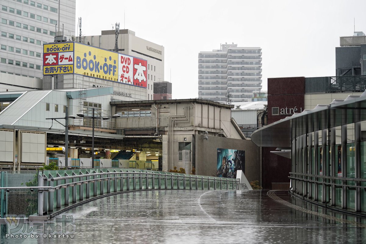 台風の影響で秋葉原から人が消える シュタインズ ゲート感 Togetter