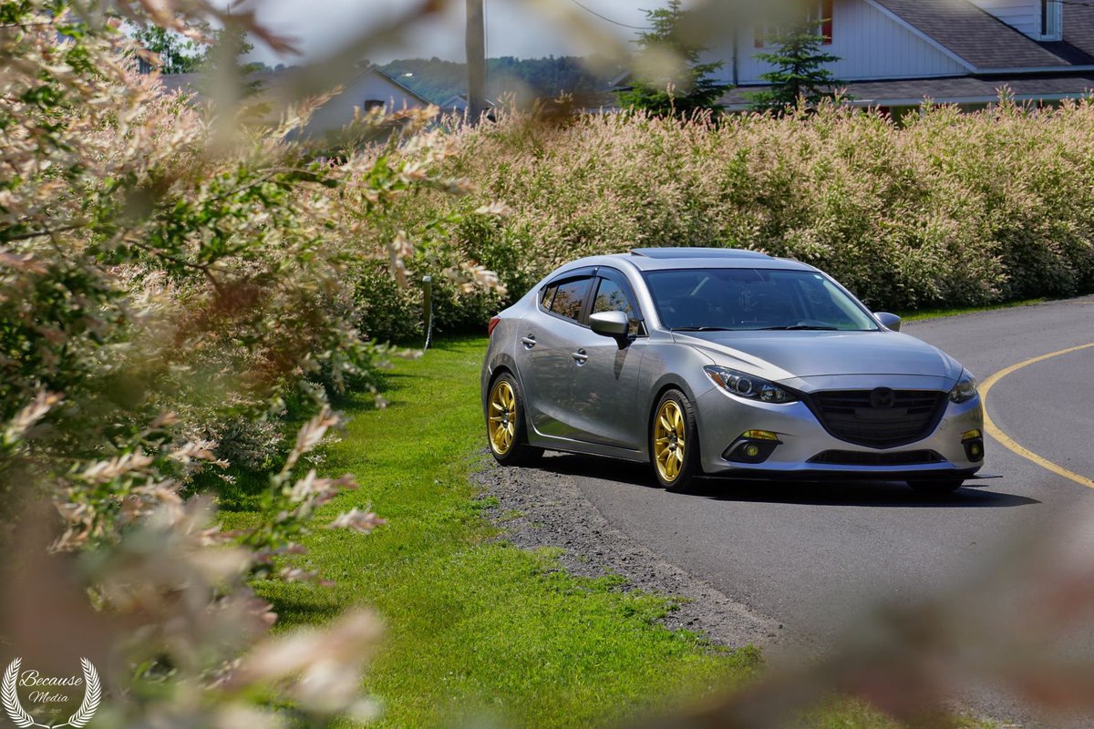CorkSport's tweet photo. Let's see those Front End Friday's Ladies and Gents! Start off this weekend the right way!
.
Owner: @daverost_14
Picture: @because_media
.
.
#corksport #mazda3 #skyactiv #frontendfriday #carsofinstagram #mazdafamily #mazda #mazdacommunity https://t.co/qQ7SAWor2D