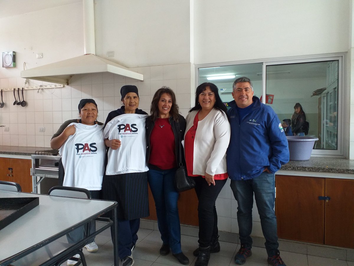 #PASenlasEscuelas sábados y domingos <a href="/fguillesaavedra/">GUILLERMO SAAVEDRA</a> <a href="/patriciapinasco/">Patricia Pinasco</a> <a href="/UrtubeyJM/">Juan Manuel Urtubey</a> <a href="/aniberruezo/">analia berruezo</a> @prensaescuelas <a href="/AlancayDel/">CAROLINA ALANCAY</a> <a href="/LeonardoPilili/">Leonardo Pilili</a> <a href="/yoyballon/">Yoy Ballón</a>