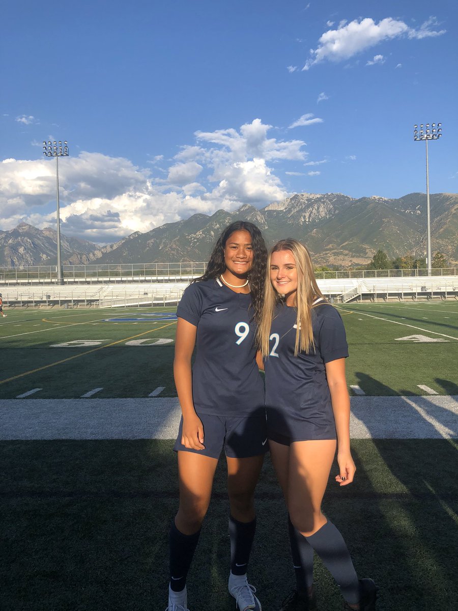 #jdgirlssoccer yooo it’s our first playoff game tmr @ 1 soooo i’ll see ya there🥶💗💗 @ jd