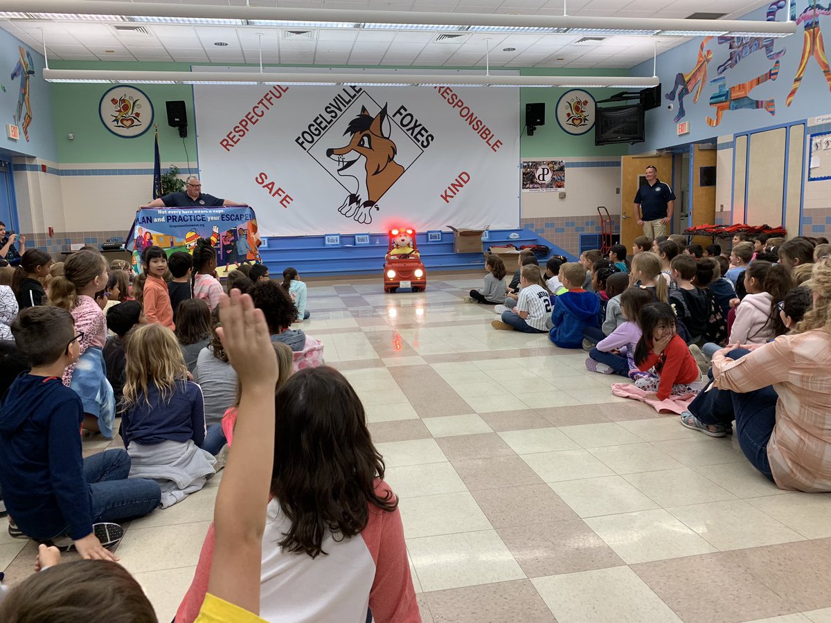 Learning all about fire safety today at our assembly! <a href="/FVFoxes/">Foxford🦊</a>