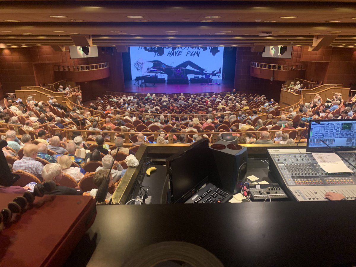 Full house tonight <a href="/PrincessCruises/">Princess Cruises</a> #goldenprincess #thisgirljustwantstohavefun <a href="/InfinityAM_UK/">Infinity Artists</a>