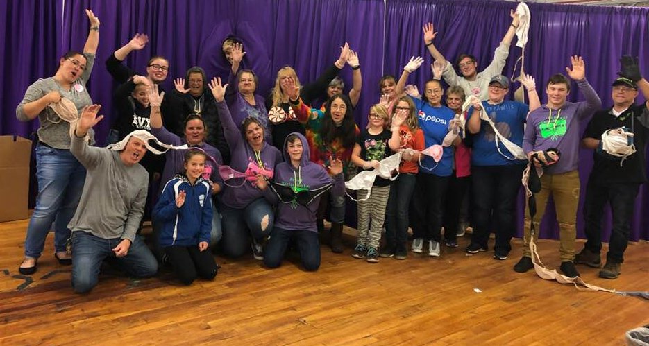 AthenasHN's tweet photo. An incredibly productive day at The Athena's Cup office. Thank you to all of our proud hookers. WE LOVE YOU! #GuinnessWorldRecords #brachain #makinghistory #ProudHOOKER https://t.co/vjRMwO2E41