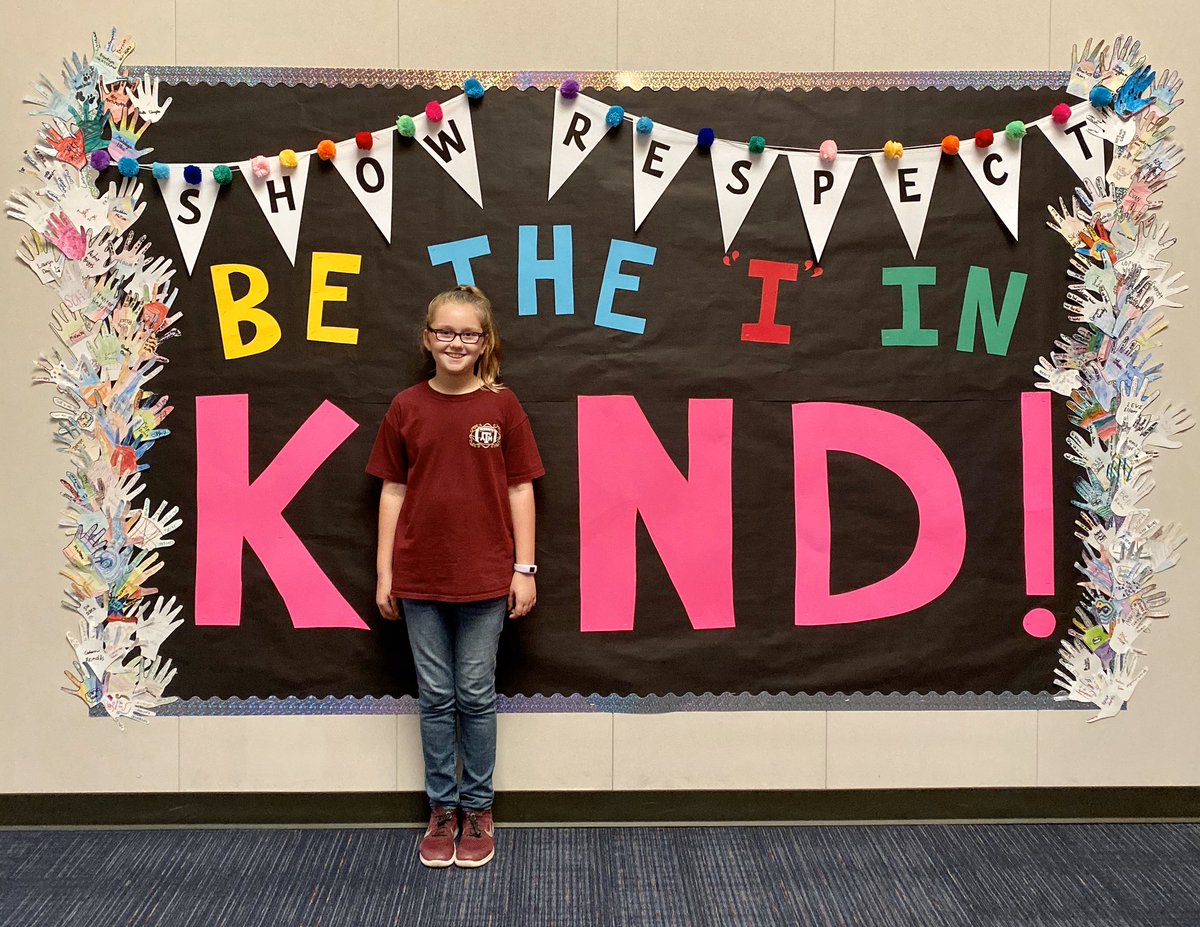 4thHyde's tweet photo. Our 4th grade moms brought our vision to life better than we could have ever imagined!! “Be the I in Kind !”- it’s our forever 4th grade motto! ☺️ #hyde4thgrade #ccisdcharacter #corevalues @ClearCreekISD https://t.co/Vigc7TuKZ6