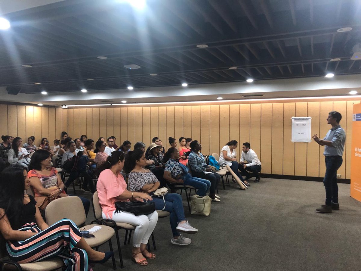 SomosCNPC's tweet photo. Socialización para confirmación del consejo municipal de participación ciudadana de #Girardot en el marco de la #SemanaDeLaParticipacion https://t.co/OrV0Yl2ngX