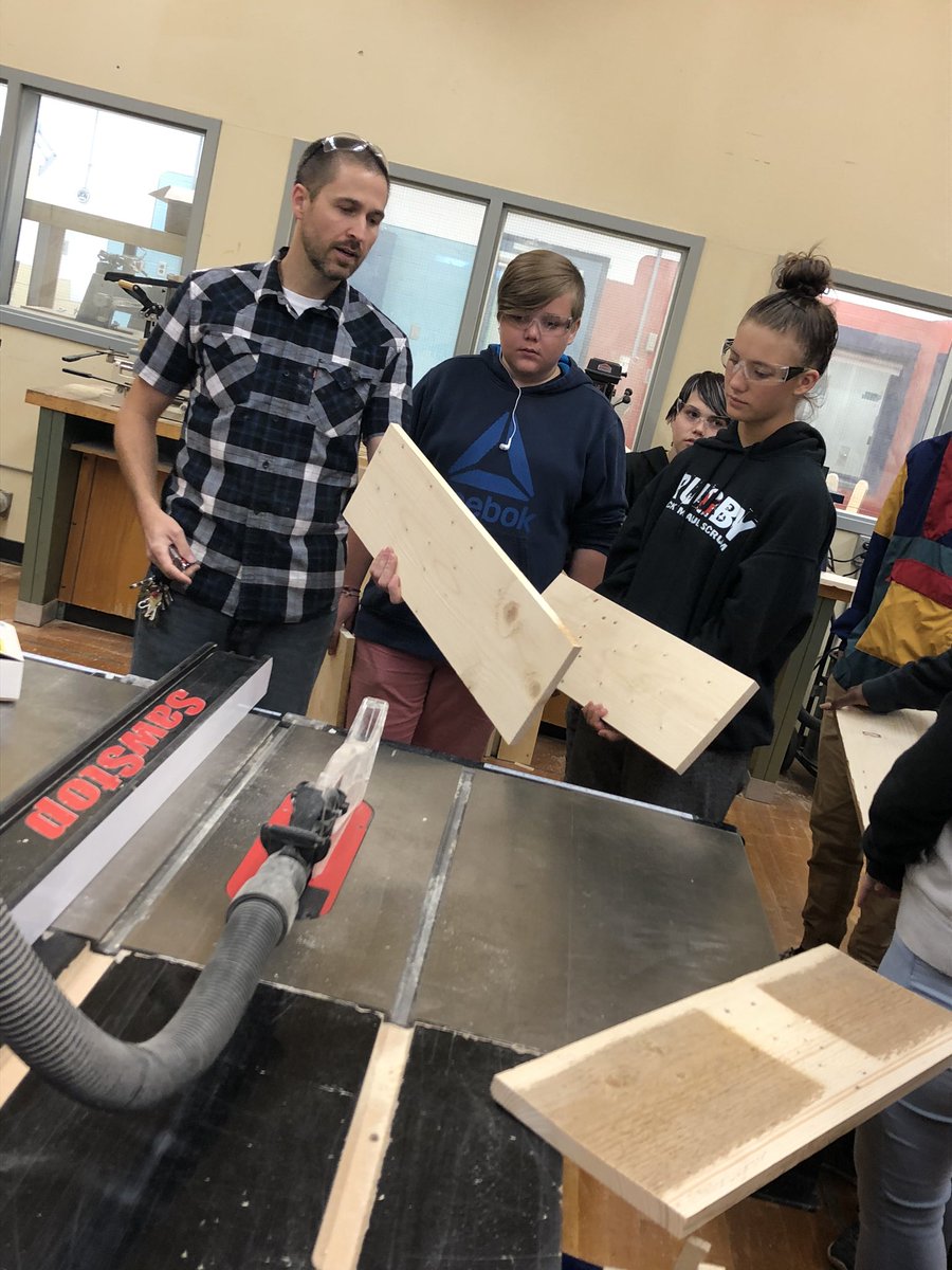 Trenton_HS's tweet photo. Lots of learning with our students and teachers - Noack and Ellis today! @MitterNoack #SkilledTrades #thsrocks https://t.co/idIHVaJNLa