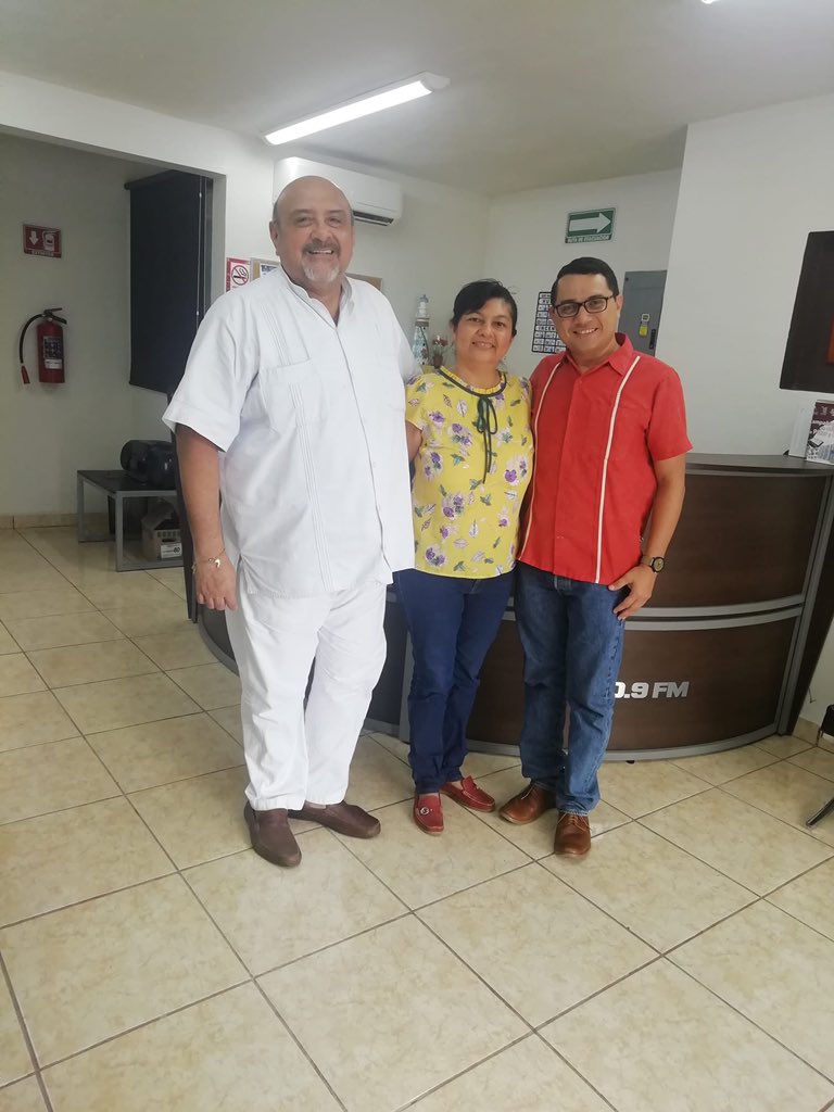 radiouacam's tweet photo. #AlAIre En corto con Verónica Cristóbal Vera
Entrevista a Luis Pinzón y a Martin Antonio Serrano Arroyo
sobre el Concierto "Toda una vida"
#Disfruta de esta amena entrevista
#Sintoniza el 90.9 FM
https://t.co/OeTUSGxWf2
#ConocimientoQueTransforma
#OrgulloUAC
#LaRadioDeTodos https://t.co/7wvA4ARvyl