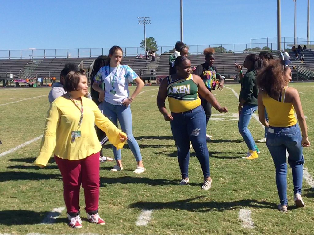 #BestPartOfMyDay -Hanging out on the 50 yd line with a few of my favorite friends!! 😃 Fall Festival hosted by <a href="/aikenhighschool/">Aiken High School</a> was a BLAST! <a href="/jasonholt56/">Jason Holt, Ed.D.</a> <a href="/bethlj11/">Beth Taylor</a> <a href="/wiley_la/">LaToya Wiley</a> <a href="/SchoolPsychPhil/">Philip Young</a>  🤷‍♀️ #SeeBethRun vs. #SeeCassieDance
