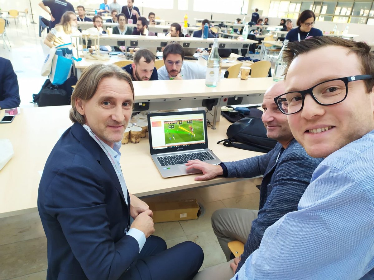 DavideNicolaOff's tweet photo. Il calcio evolve velocemente, ma qui a Trento anticipiamo i tempi 😆 Grazie a @Paulocintia e @lucpappalardo per aver coinvolto me e @FedericoBarni nella giuria del @SoccerDataChlg durante Il @ilfestivalsport. Complimenti a tutti i Match Analyst in gara per l’ottimo lavoro svolto! https://t.co/FlacKtMihg