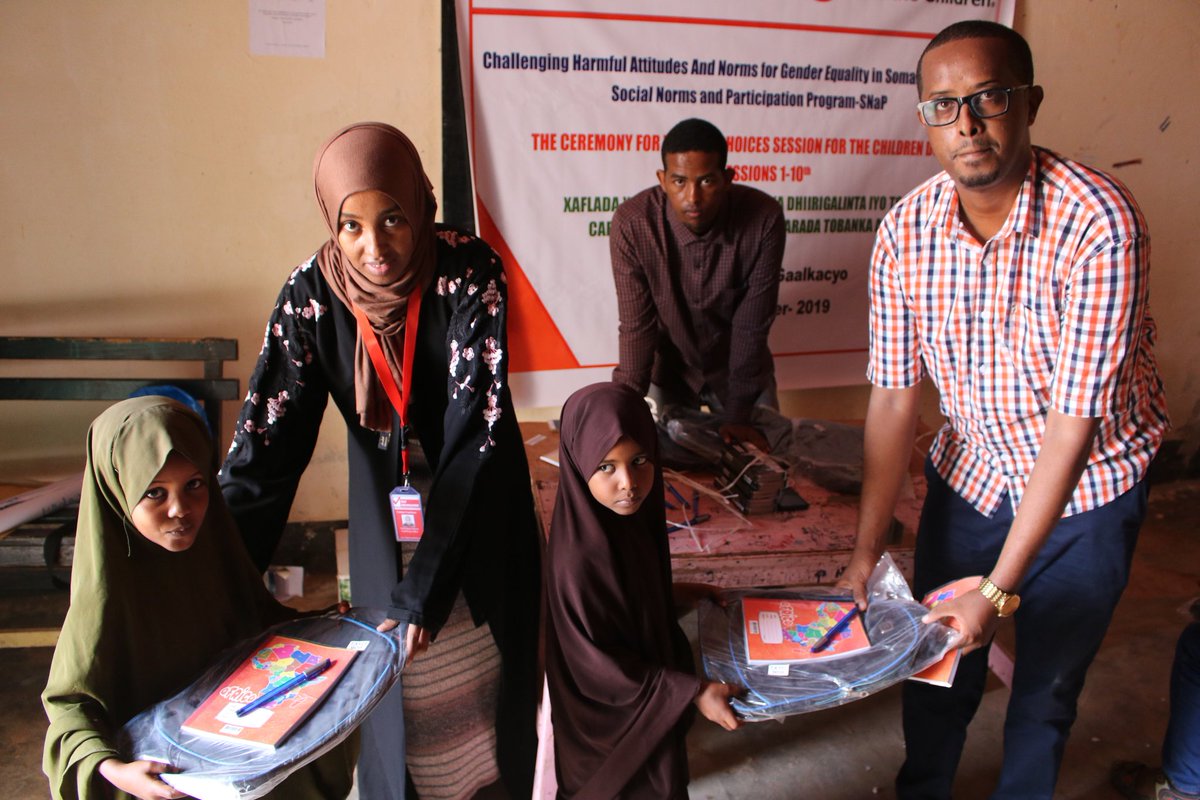 TAGFoundation2's tweet photo. Team katirsan Ha'yadda TAG Foundation Ayaa maanta usoo gabagabayeeyay schoolka #Axmad #Gurey #Primary #school Tababarkaas oo ciwankisu ahaa kobcinta Garadka Caruurta ee (Choices)
Halkas oo lagu gadoonsiiyay Abaalmarino iskugu jira bugaag qaliman iyo qalabka waxbarashada
#TAGF https://t.co/NySRRVOOV0
