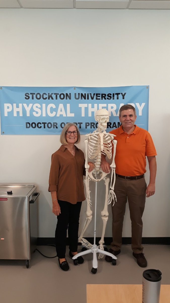 prny_pc's tweet photo. PRNY staff reaches out to each community we serve educating doctors in South Carolina, students at Stockton University and parents of Sussex County NJ #ChoosePT #PTDOS #PTMonth #ScoliosisAwareness #PhysicalTherapy #AIS #Scoliosis #SchrothMethod #ScoliosisSpecificExercises https://t.co/ucecC0ok7y