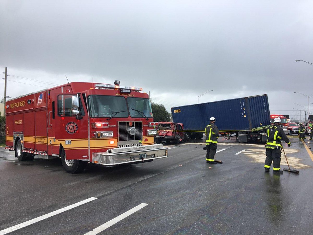 WPBfire's tweet photo. #mutualaid #hazmat call this morning on #I95 with #boyntonbeachfirerescue #wpbfire regional hazmat team was able to stop the leak and mitigate the emergency. #thisiswhatwedo #since1894 https://t.co/jT66CthXdW