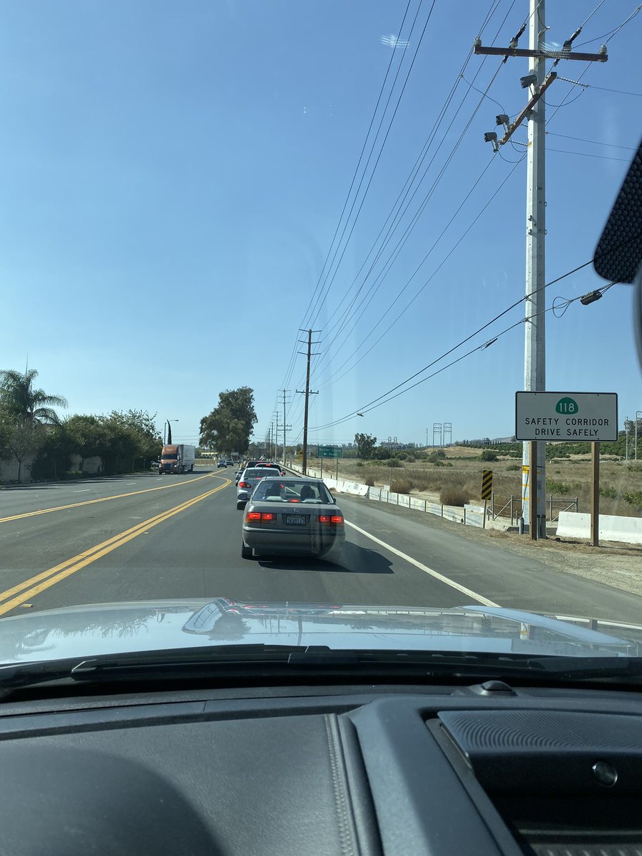 hcs_xc's tweet photo. On our way to Clovis. Took a bit to get outta town w/the fires. Praying for all the affected communities #Clovisinvitational #hcs1famiky https://t.co/3akXraix6s