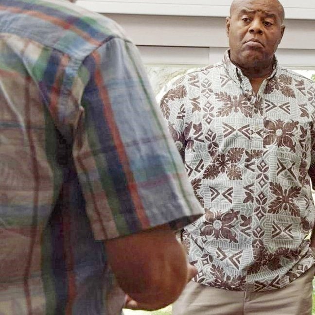 My elbow and I make a Guest Appearance on <a href="/HawaiiFive0CBS/">HawaiiFive0CBS</a> TONIGHT! TY to the Cast &amp; Crew &amp; the Great People of #waikiki for making me feel so welcomed. Mahalo!! 🏝🌊😘