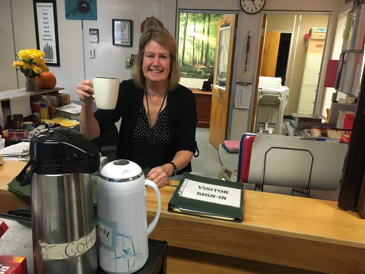 CherryHillSD75's tweet photo. Inclusive Support Life Skills Program. Friday coffee/tea cart &amp; school baked goodies. Making Friday's just that much better! https://t.co/1wsSv5V3kZ