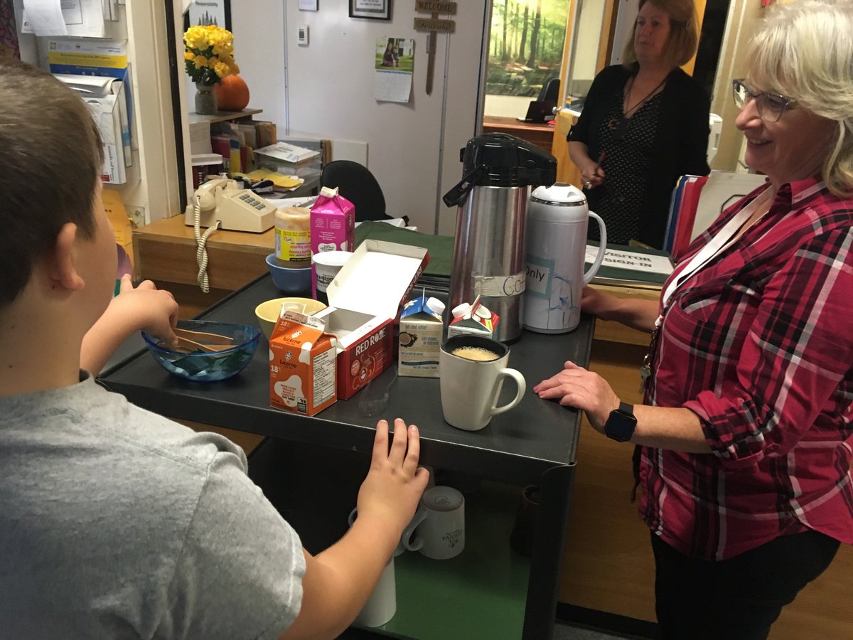 CherryHillSD75's tweet photo. Inclusive Support Life Skills Program. Friday coffee/tea cart &amp; school baked goodies. Making Friday's just that much better! https://t.co/1wsSv5V3kZ