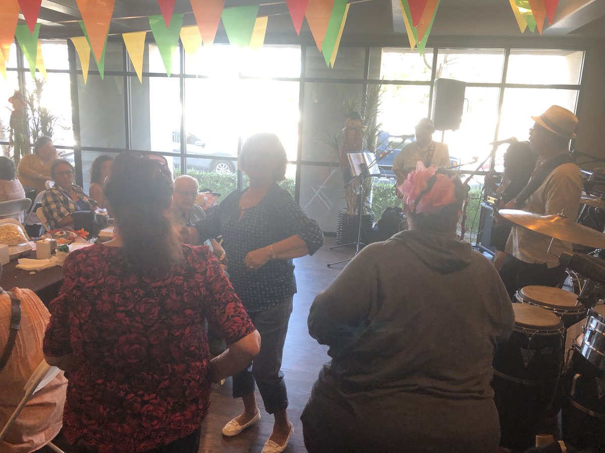 spontell1's tweet photo. @National_CORE & @hopethf employees put on a fall festival today for our seniors in Fontana with games, prizes, music, art, crafts, photo booth, and some Texas bbq. #ouremployeesrock #ourresidentsrock #nationalcore #hthf #transforminglives https://t.co/GdEkhuYM1O