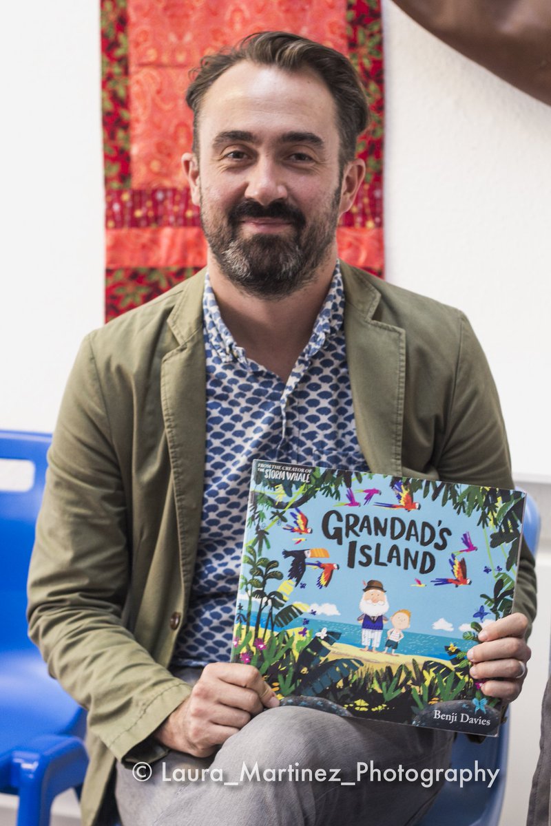 ArtWorksTheMill's tweet photo. The man himself @Benji_Davies last Sunday @TheMillE17 reading with The Team of speakers. #TheBabelProject. #GrandadsIsland in 10 languages...sometimes...
All at the same time.
@PageToPavement 
@WFculture19 
We do another version this Sunday at 4pm #LangthornePk https://t.co/1i3hfKCiSm
