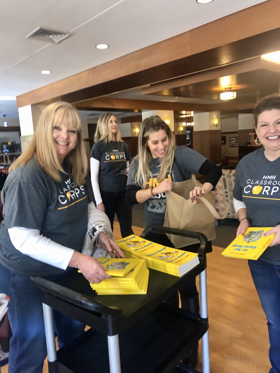 EganAngi's tweet photo. Loved visiting with families and staff at Ronald McDonald house today! Thanks @HMHCo and the Denver team for organizing this event! #hmhproud https://t.co/AveYhfP4lP