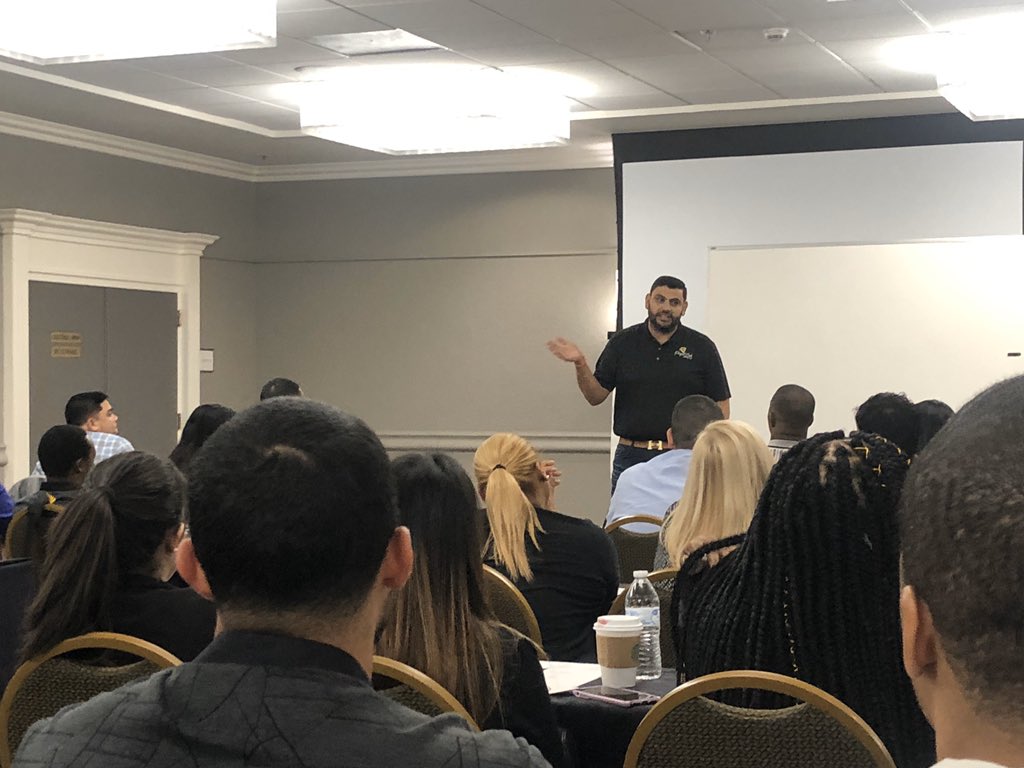 EddiePryor7's tweet photo. AMAZING #CASHWorkshop in South Florida with @Samir_fl !! Thank you for dropping knowledge and supporting the Mon$tar$ today!
RENT IS DUE EVERYDAY!! 🔥🔥 https://t.co/U5L4TlZaV8