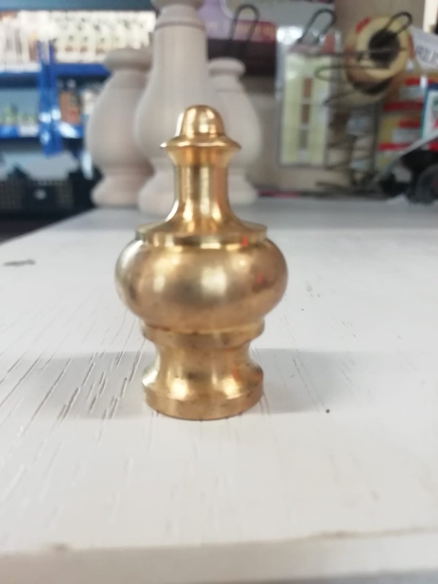 Reclaimed2's tweet image. Anyone on here that could copy this in wood please ? Customer needs 3 or 4