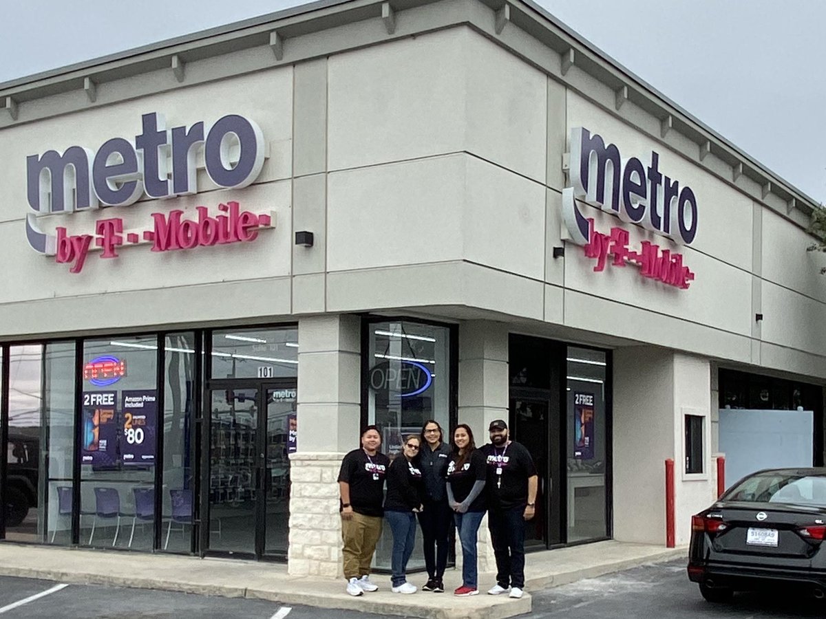 Welcome to our new location at 7614 Culebra, Ste 101, San Antonio, TX 78251
<a href="/MetroByTMobile/">Metro by T-Mobile</a> <a href="/TMobile/">T-Mobile</a> 
<a href="/melb2606/">Melanie Balderrama</a> @Mister_Clemente 
@MetroBrett <a href="/tjtscgkt/">Timothy Tillman</a>
#bizdev #ctx #teampurple