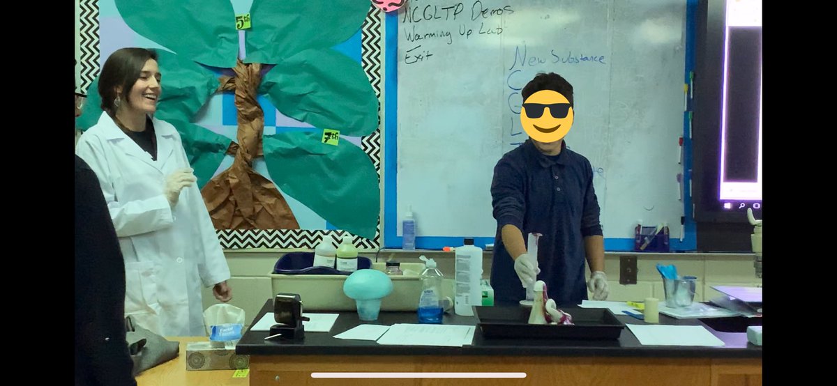Self_Taught_Sci's tweet photo. It is so fun coming back to where I learned it all! @AmyLE42 Her class continues to be engaging and rigorous in learning! 😍🤯 So awesome to see many familiar faces! #ScienceRules #MentorTeacher #CavsDeserveIt https://t.co/2uWMJJQ4Sg