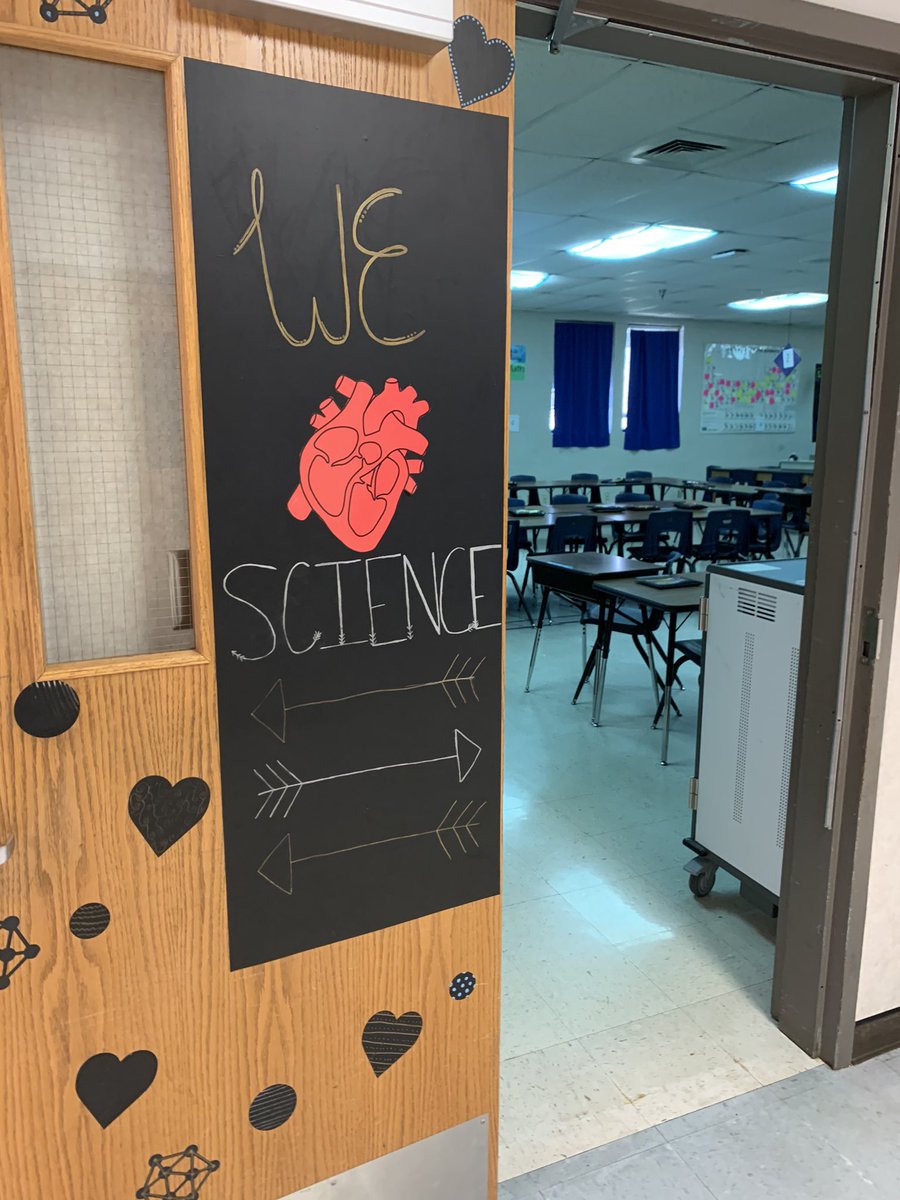 Self_Taught_Sci's tweet photo. It is so fun coming back to where I learned it all! @AmyLE42 Her class continues to be engaging and rigorous in learning! 😍🤯 So awesome to see many familiar faces! #ScienceRules #MentorTeacher #CavsDeserveIt https://t.co/2uWMJJQ4Sg