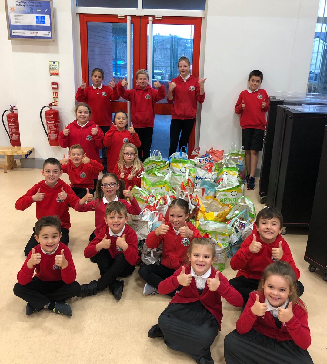 YsgolHalfway's tweet photo. A massive THANK YOU to all who contributed to our Harvest collection for Llanelli @foodbankwales again this year, in Halfway. #communitylinks #workingtogether #helpingothers https://t.co/NxlkEdoMCO