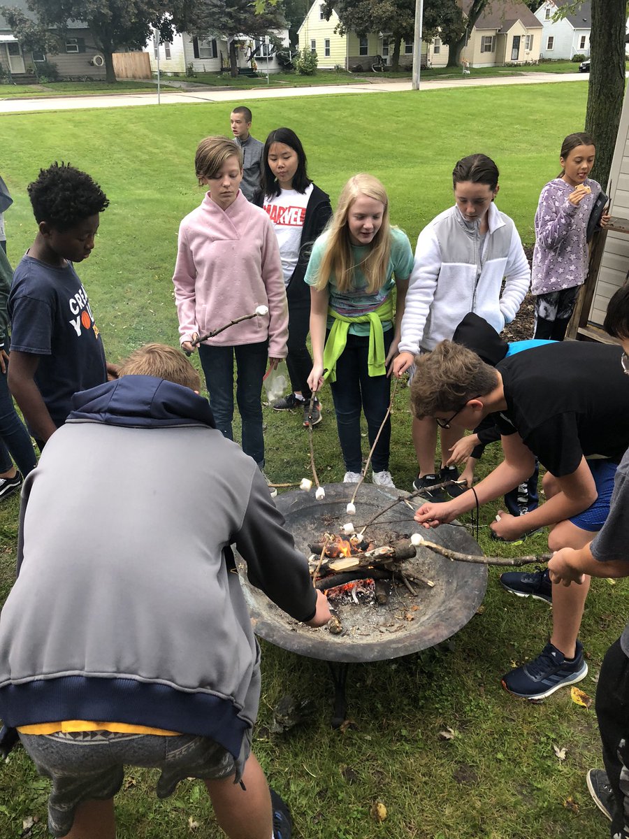 Project Wilderness worked out the relationship between fire, food and warmth today 🔥🔥🌦🌦 <a href="/STEM_Saratoga/">@STEM_Saratoga</a> <a href="/edUcation_frwd/">James Murray</a>