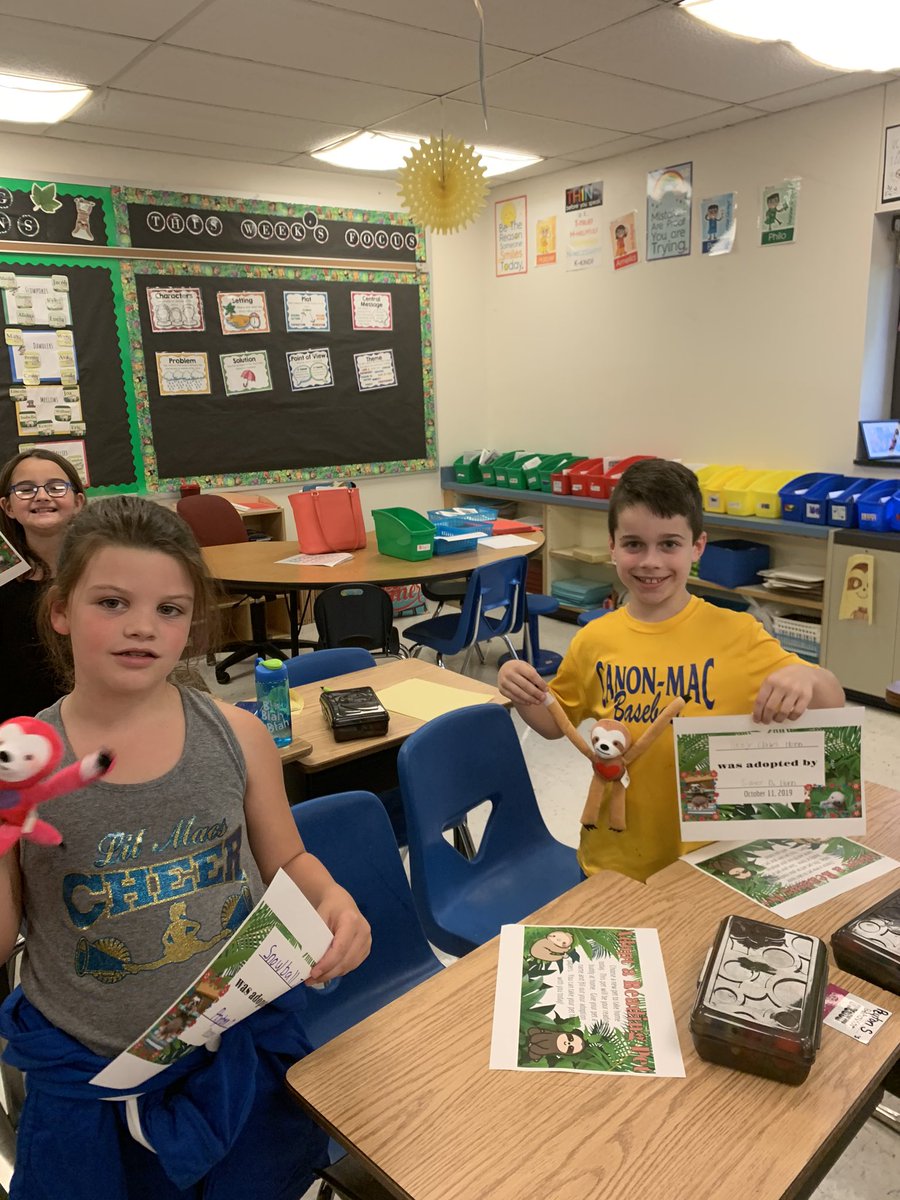heip72's tweet photo. Adopting our pets!  #readingpets, @heip72 @BmeCmsd @MrsJReda https://t.co/9qAz3HGVXe