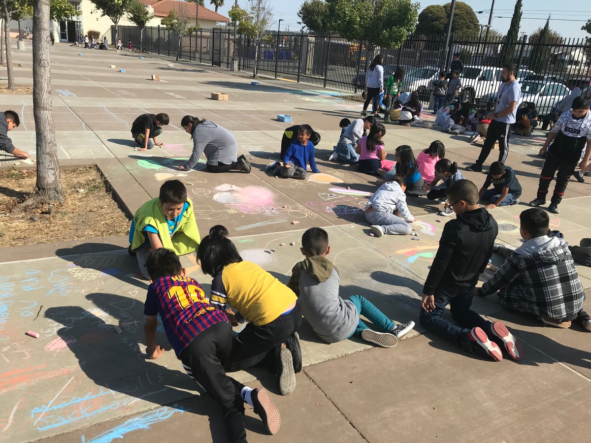VAPAcoordinator's tweet photo. E.M. Downer Elementary had its 5th annual Chalk Art Festival. Students came out to fill the concrete "canvas" focusing on,"Dream, Explore, and Discover"@wccusd @SarahBreed1 @EMDownerElem https://t.co/lWTVKxN4VU