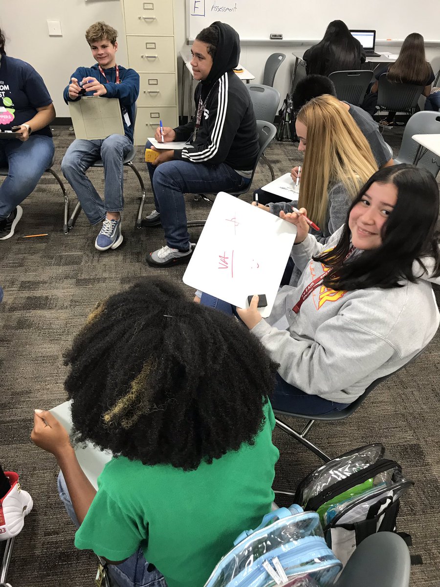 par10818's tweet photo. Incredible mini lesson in    @CyFair_BFND  geometry classroom. Great student learning happening. @cfisdmath @dsdPD https://t.co/KHWyI8sGZW