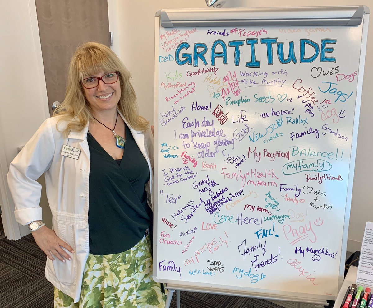 NMCAdmin's tweet photo. Had a great time today at health fair encouraging a holiday strategy of #gratitude to make it through the stressful times, #pumpkin seeds to stay satisfied with a nutrition-rich snack, and #peppermint tea to keep appetites at bay. 

#holidaystrategy
#healthfair
#healthcoach
#rd https://t.co/UCBN294LB2