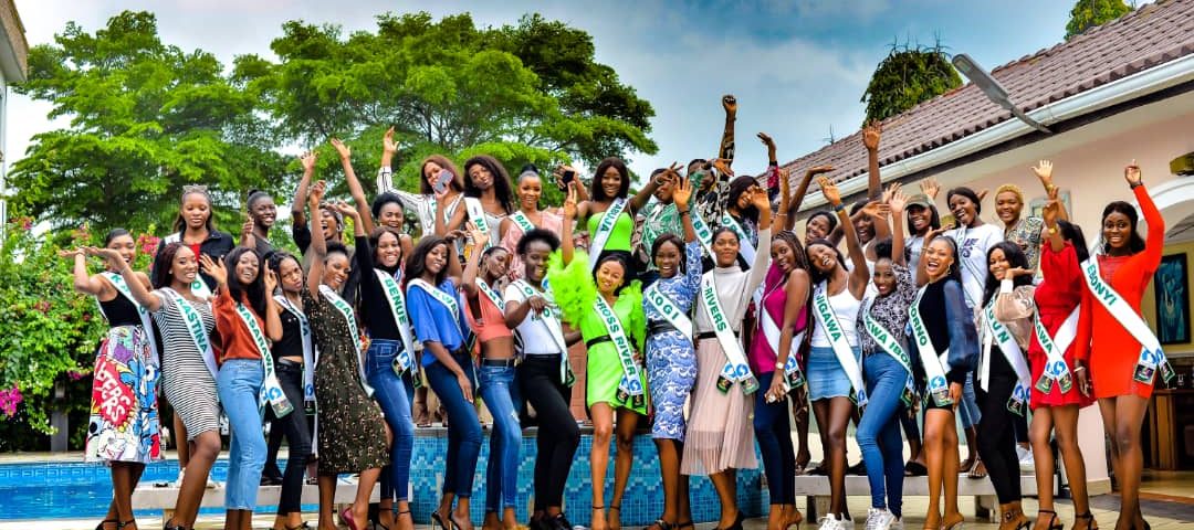 dynamictitus's tweet photo. Very hard to choose between these biuties!!!!! Hmmm getting hotter. 9ja we are blessed
#Mbgn2019 https://t.co/f2lT2b5KS7