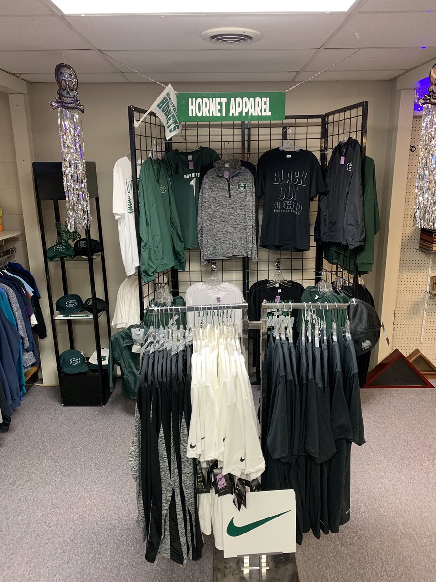 TrophyCaseTX's tweet photo. Plaques, trophies, awards, spirit gear, custom apparel, greek supplies the list goes on..... https://t.co/uOO0vhUsqM