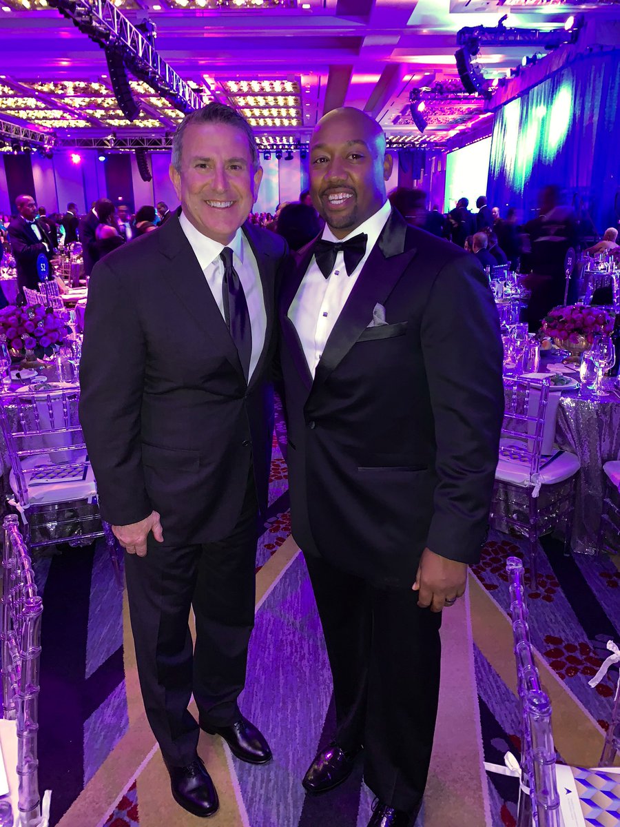 geax1906's tweet photo. It was an inspirational week at #MLMS25 capped off with an amazing gala. Proud of our CEO and leadership team for advancing the discussion on the need for diversity in corporate leadership. #TARGET #worksomewhereyoulove #ceogamechangers https://t.co/OfSAsiYVOd