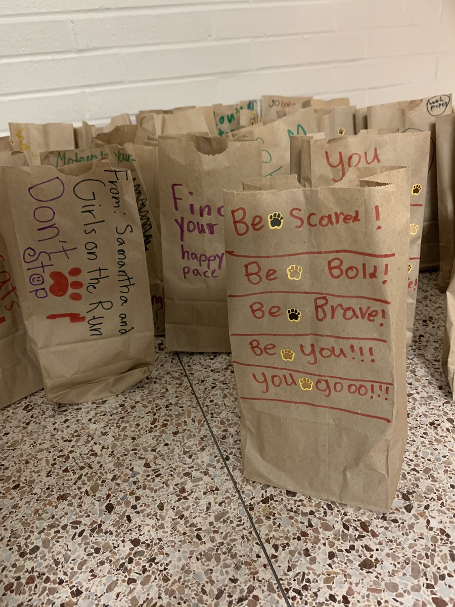 bghs_cc's tweet photo. Our final practice for the season as a whole team this afternoon. We are ready to do great things tomorrow. A special thank you to the Conneaut Elementary Girls on the Run for the awesome spirit bags you made for us! @KaraffaAlyssa @BGSchools https://t.co/4hb35gaqkC