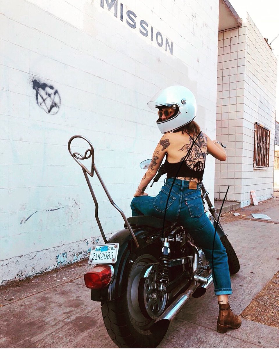 To all of our lovely lady friends heading to @babesrideout this weekend - have fun and come home safe! We know @brittanywould will 💫✨ 💛#VZWomens #VonZipper #OnlyBetter